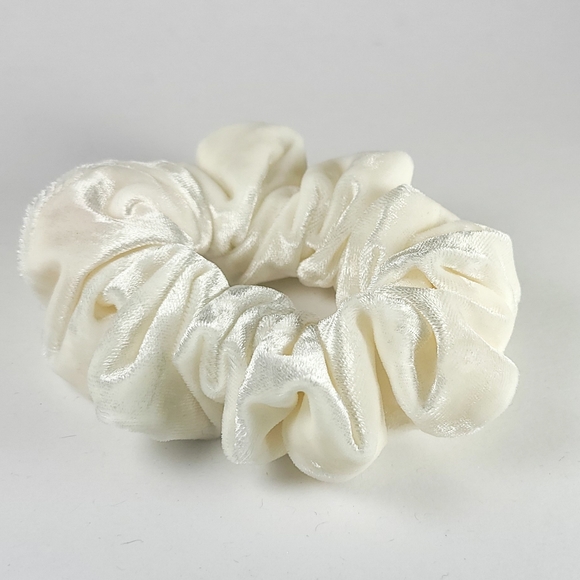 Scrunchie - Picture 2 of 3